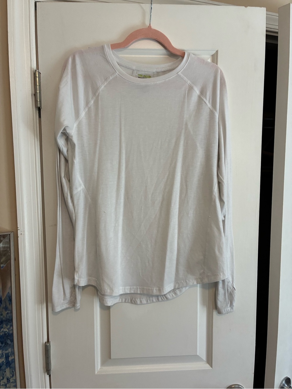 tek gear White Crewneck Long-Sleeve Tee